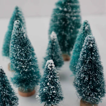 5 ks Mini Vianočný Stromček Sisal Hodváb Cedar Ornamenty Zelené Vianočný Strom pre Domáce Narodeniny, Svadba DIY Zimná Strana Stôl Dekorácie Obrázok 2