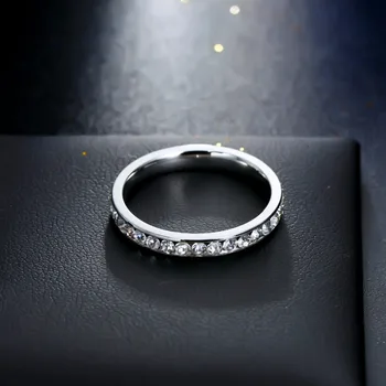 Striebornej Farbe Titánu Nehrdzavejúcej Ocele Crystal Snubné Prstene pre ženy CZ Surround Mužov Krúžok Módne Šperky Veľkoobchod