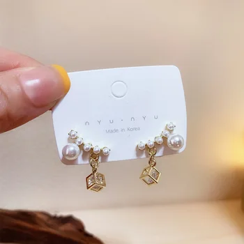 Drop Náušnice pre Ženy Módne Svieti Crystal Pearl Náušnice Svetlo Luxusné Námestie Geometrické Náušnice Šperky Veľkoobchod